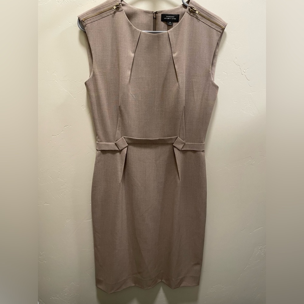 Tahari Beige Sheath Dress, Size 8. Modern styling, looks amazing on.